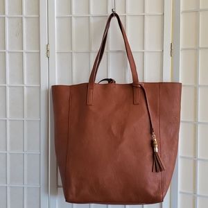 Toss designs tote bag